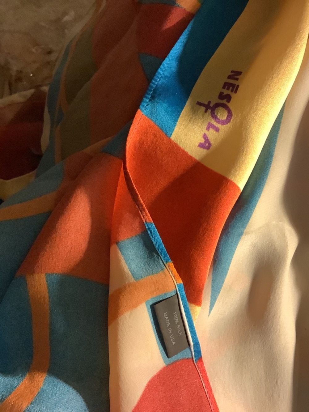 NESOLA Designer High End 100% Silk Charmeuse Scarf - Picture 4 of 5